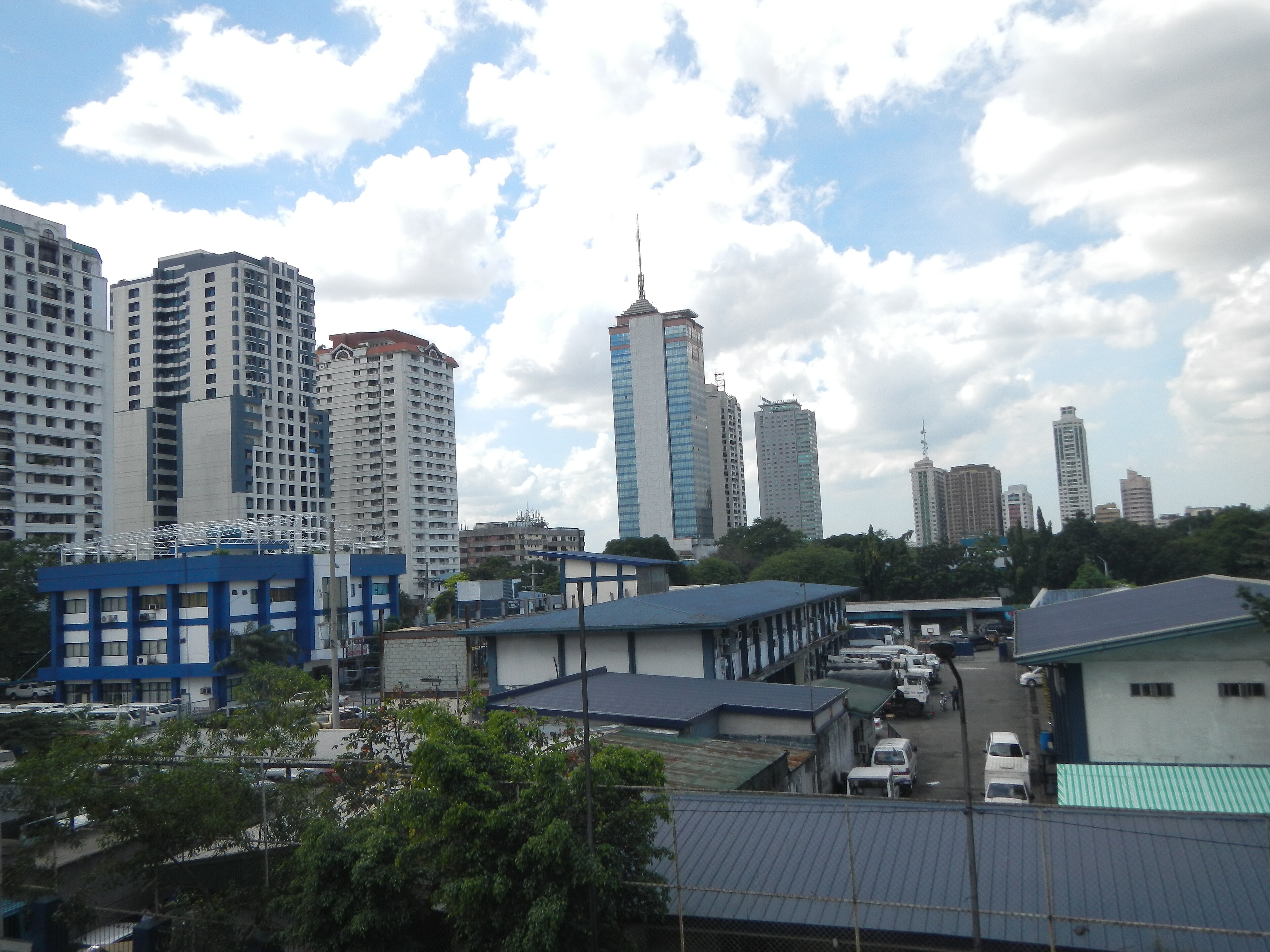 Four Years After the Ban, Philippine Police Are Still Calling to “Stop E-sabong”